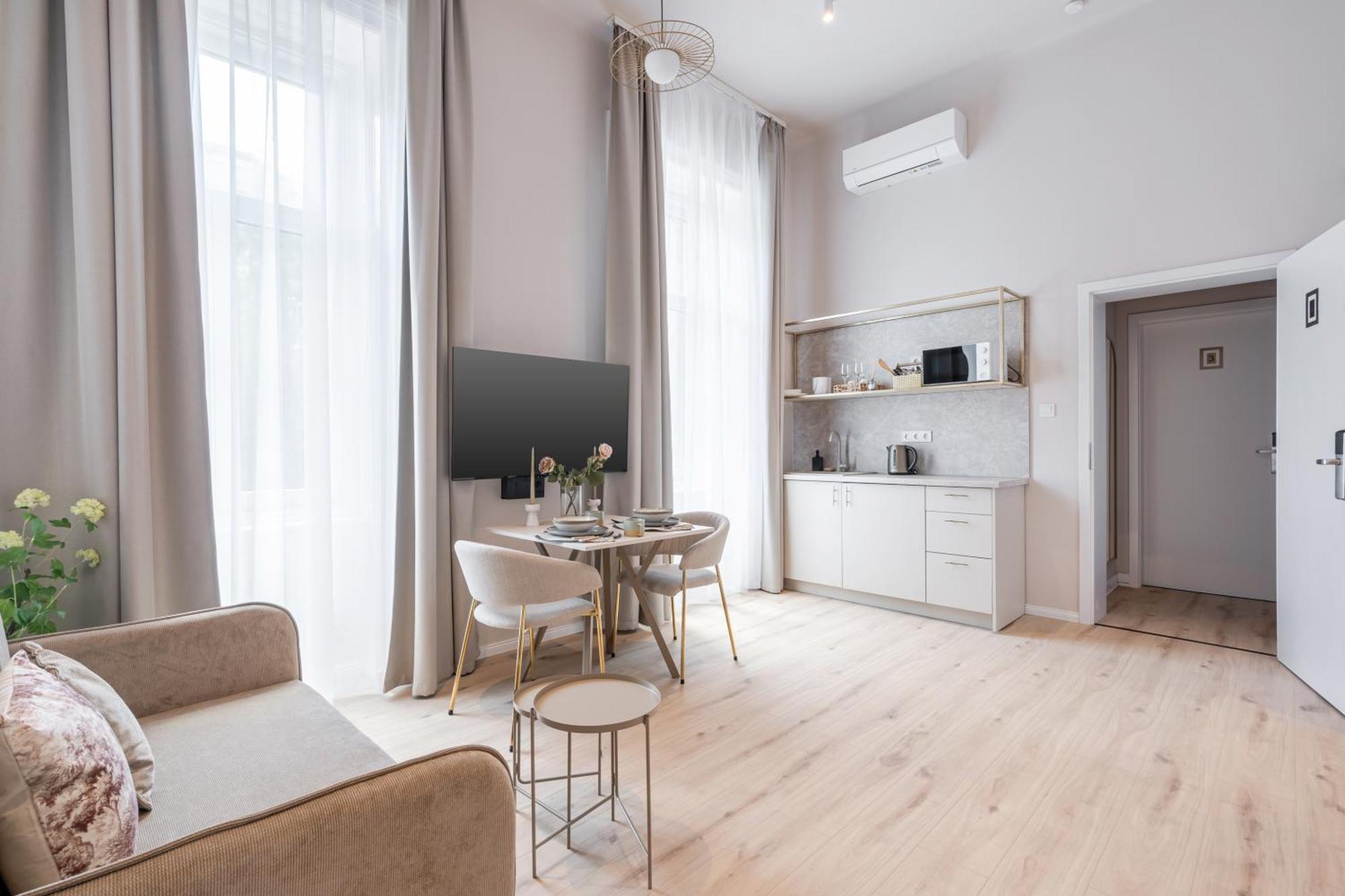 W30 - Wesselenyi Charming Apartment - Best Location By Bqa Budapest Bagian luar foto