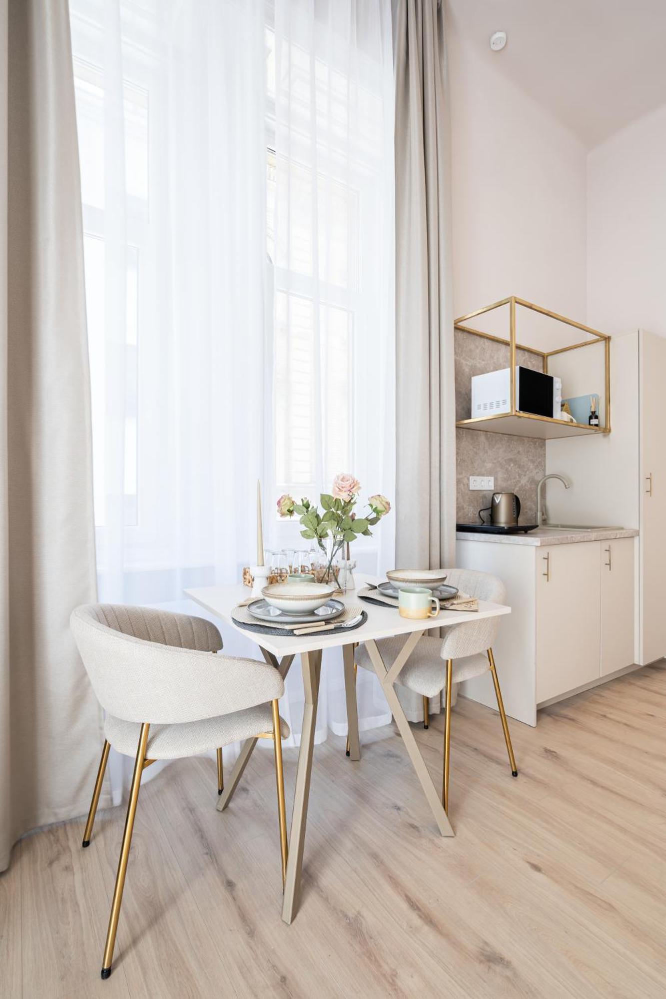 W30 - Wesselenyi Charming Apartment - Best Location By Bqa Budapest Bagian luar foto